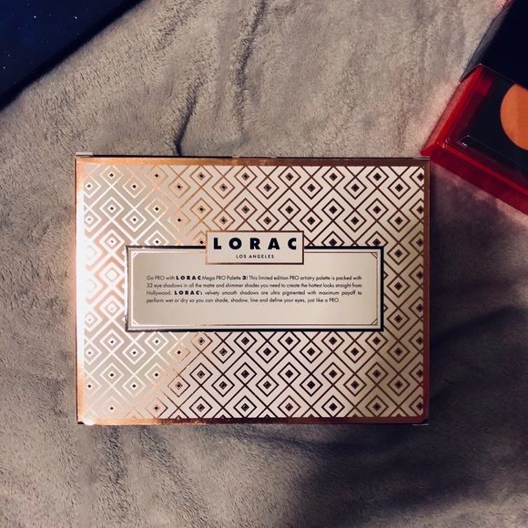 LORAC Mega Pro 3 Eyeshadow Palette - Picture 3 of 8